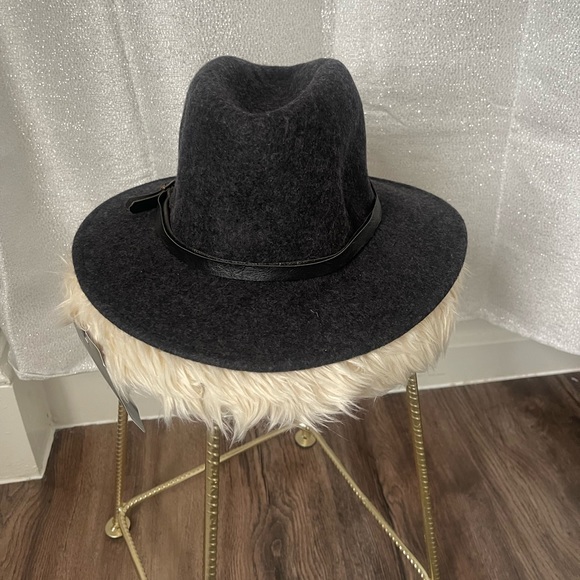 Fedora - Picture 3 of 6